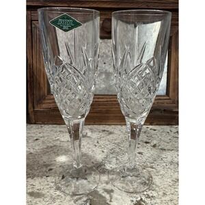 Shannon Crystal Designs of Ireland 24% Lead Crystal Champagne Flutes Set of 2
